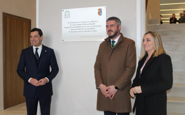 Placa Institucional para la inauguración de la rehabilitación del Ayuntamiento de Fuentes de Andalucía